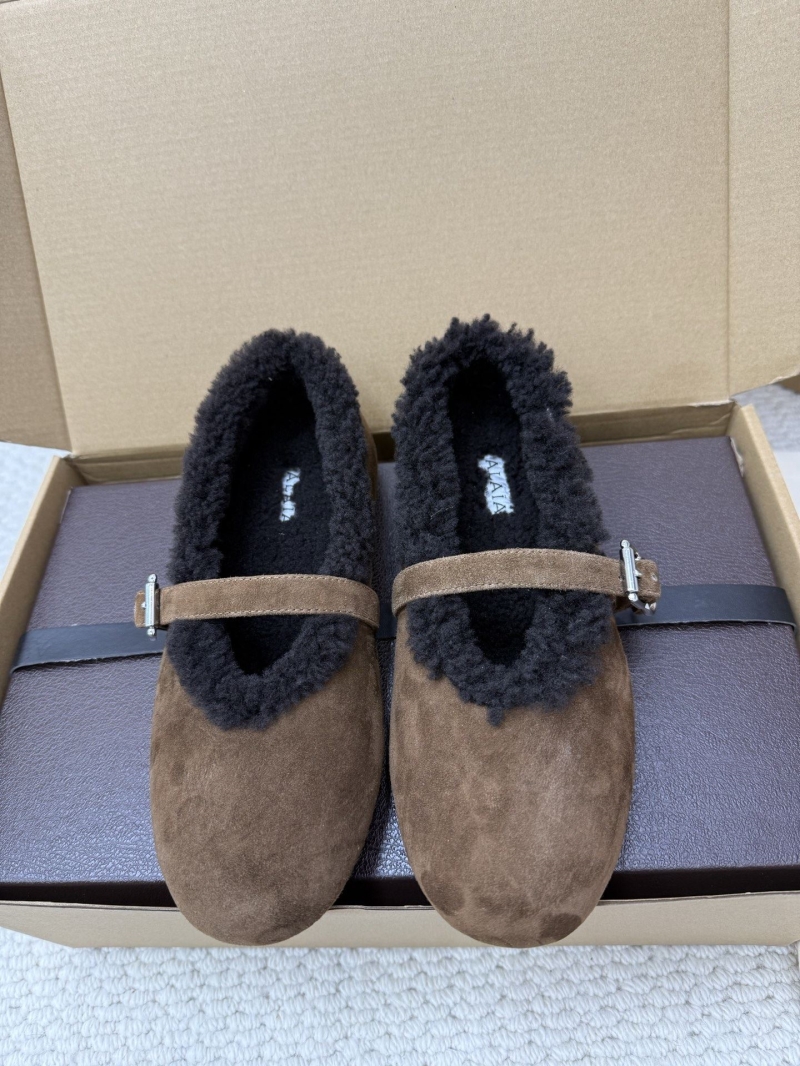 Alaia Flat Shoes